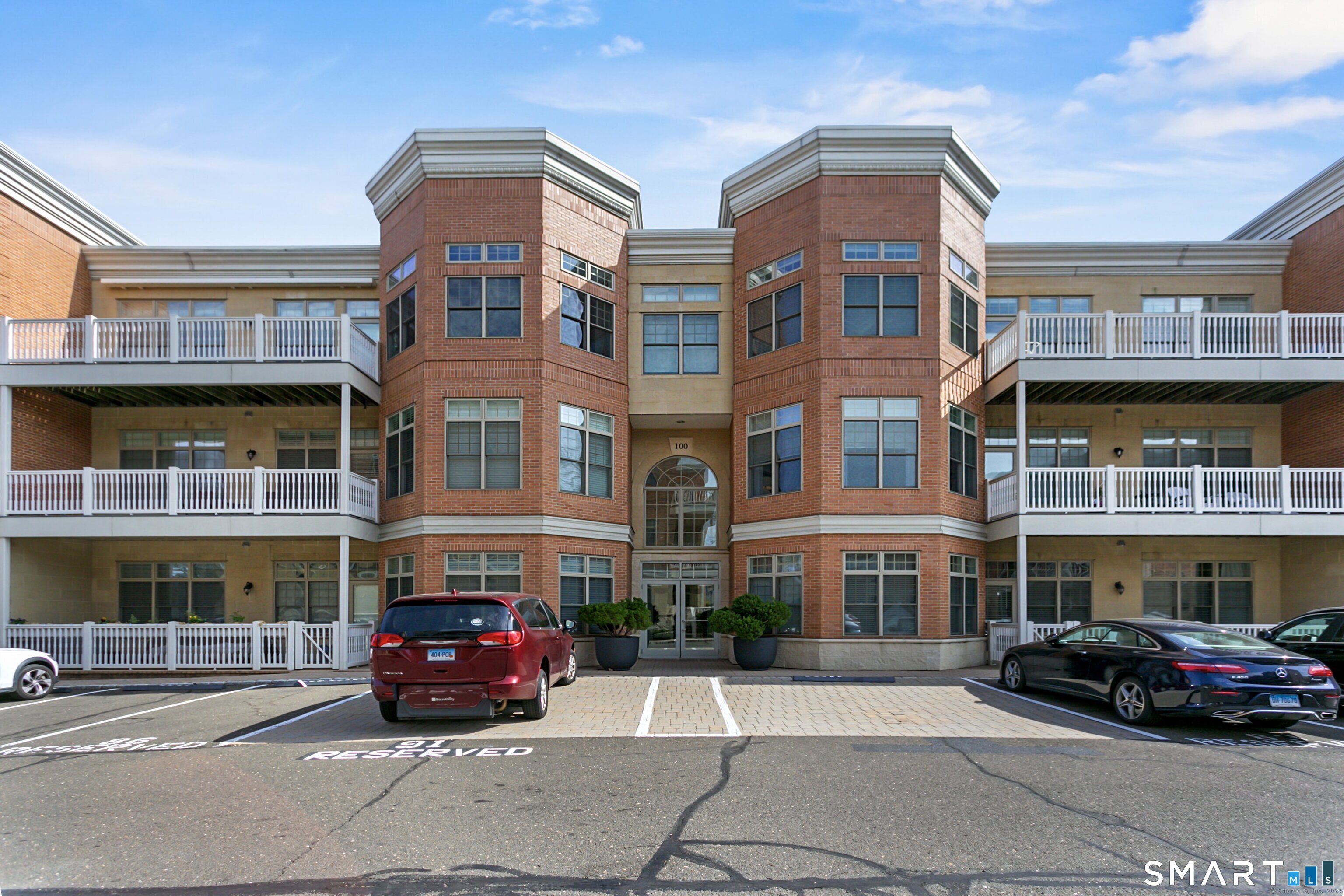 100 Stone Ridge Way, 2g, Fairfield, CT 06824 | For Sale at $750,000