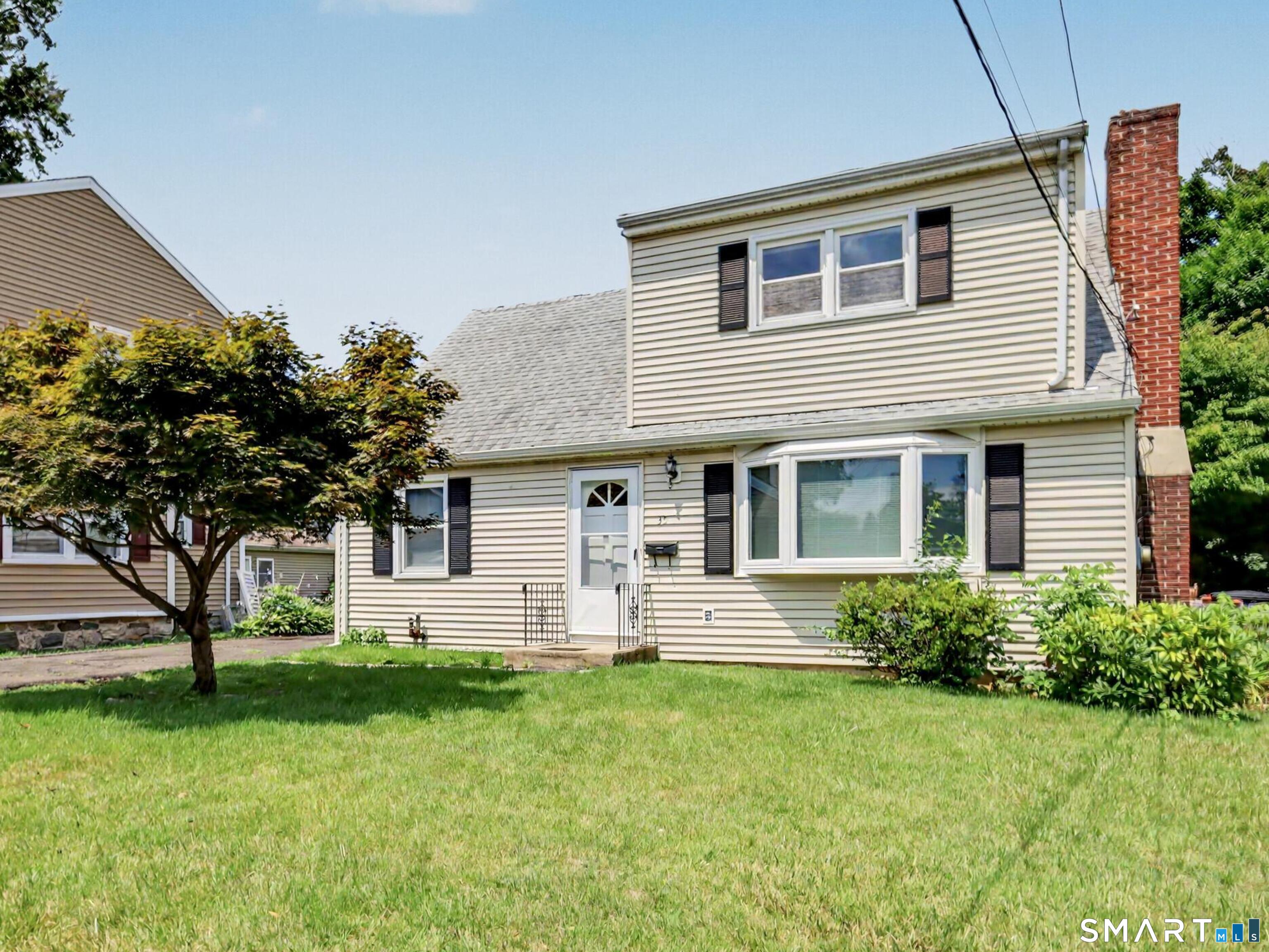 35 Travis Avenue, Stamford, CT 06905 | For Sale at $519,000