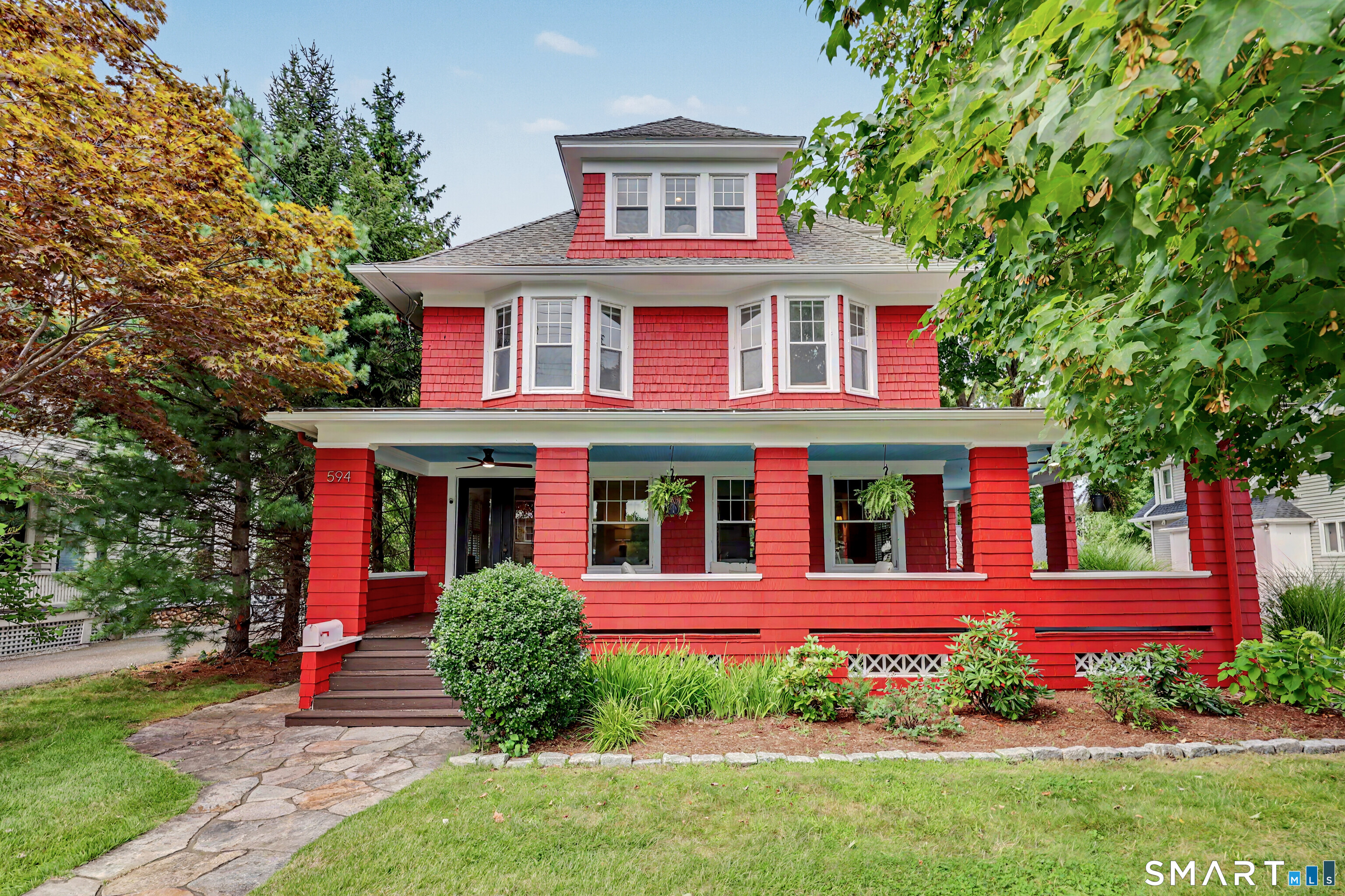 594 Stratfield Road, Fairfield, CT 06825 | For Sale at $1,289,000
