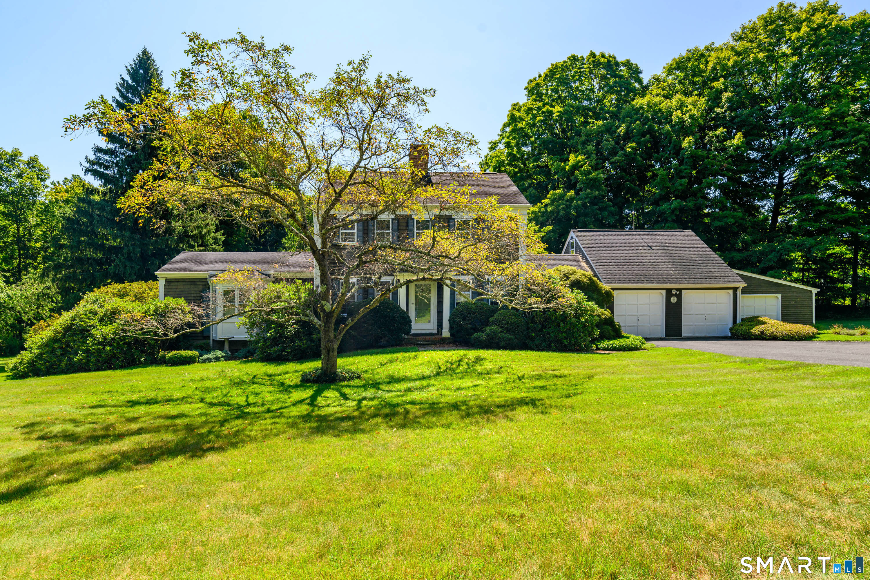 157 Middle River Road, Danbury, CT 06811 | For Sale at $625,000