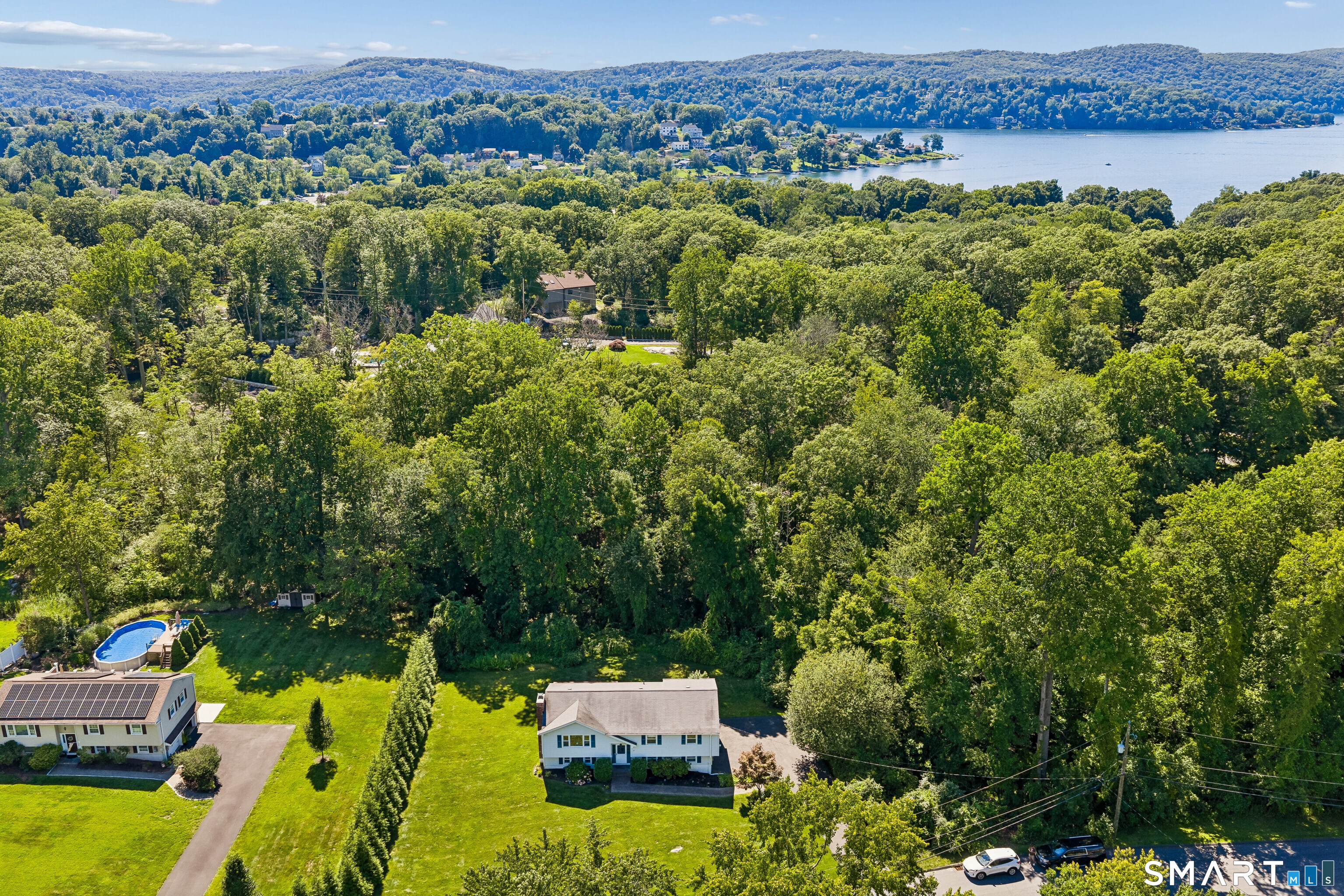 18 Woodcreek Road, Brookfield, CT 06804 | For Sale at $550,000