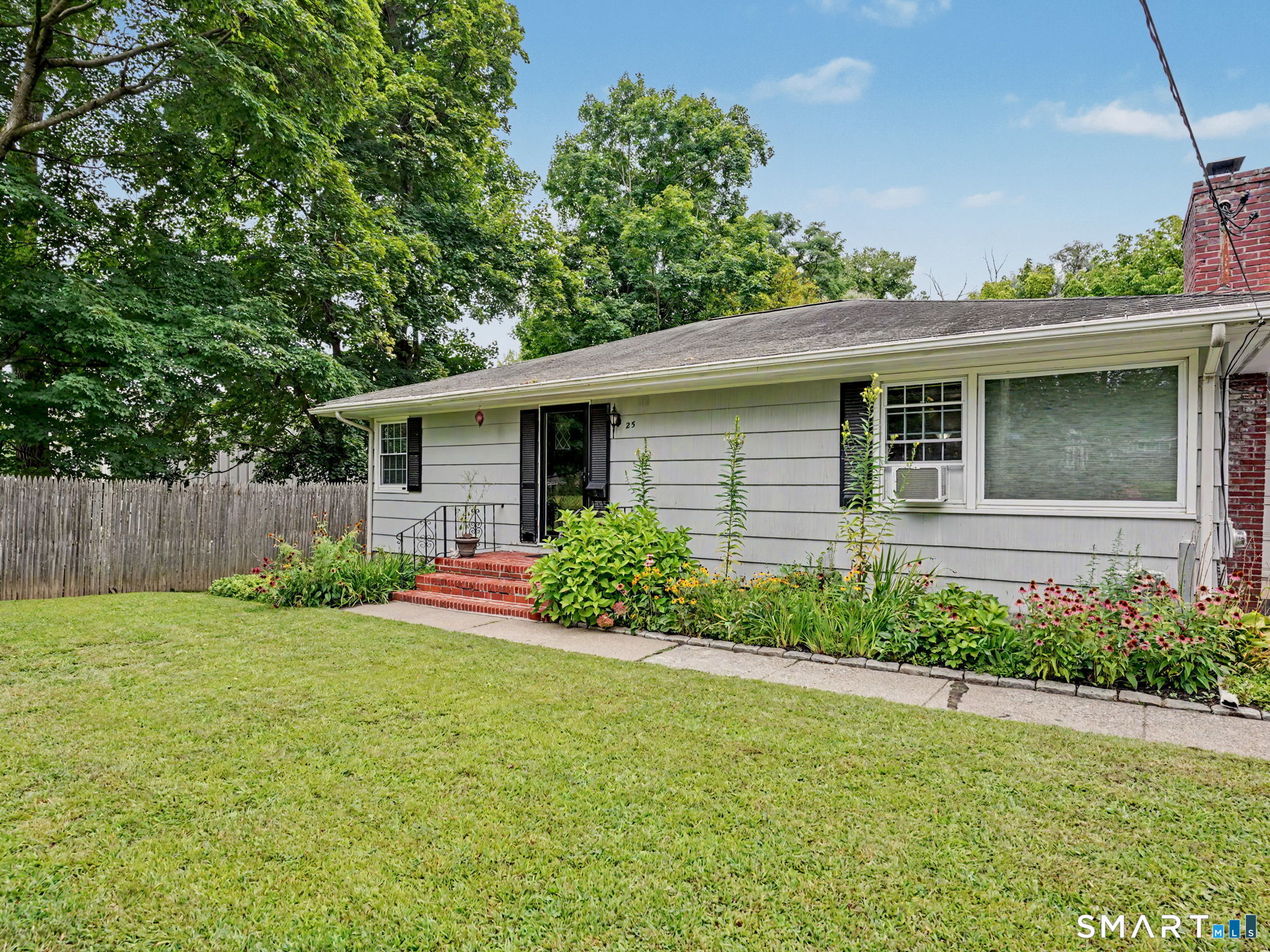 25 Elgin Avenue, Bethel, CT 06801 | For Sale at $421,000