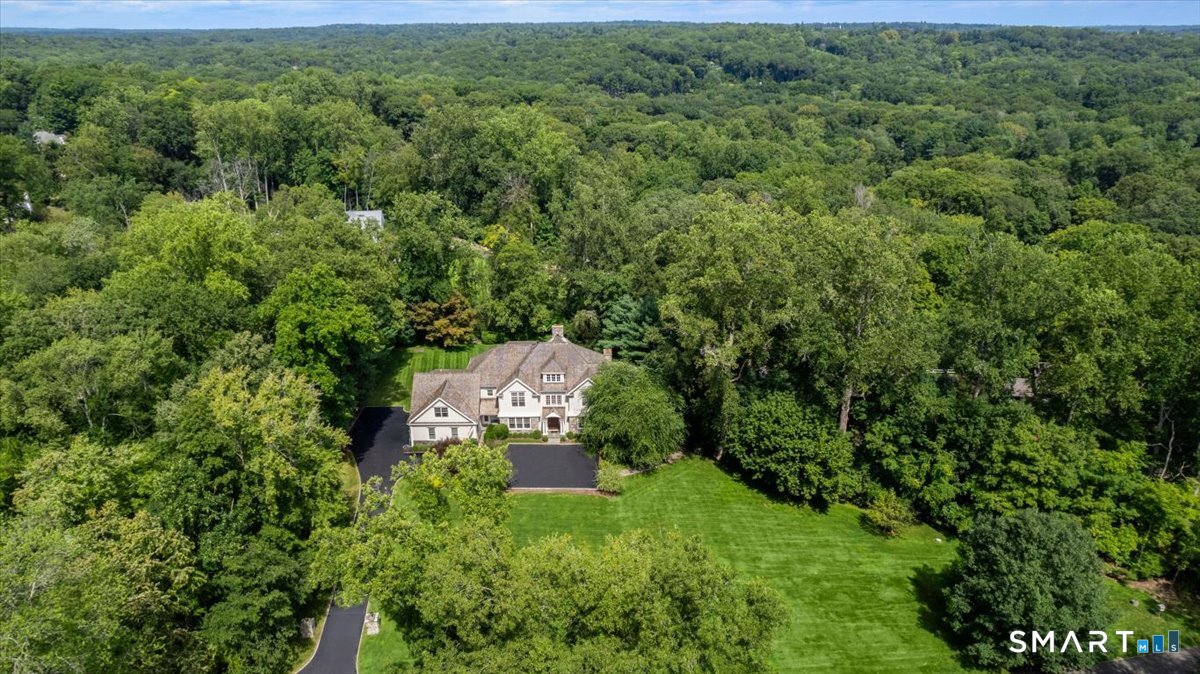 25 Adams Lane, New Canaan, CT 06840 | For Sale at $5,195,000
