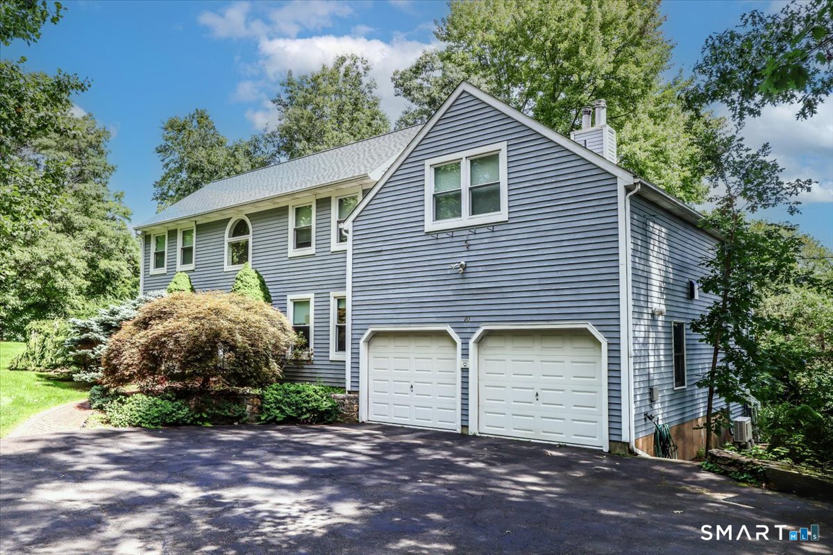 20 Dick Finn Road, New Fairfield, CT 06812 | For Sale at $799,000