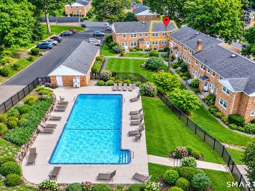  condo home for sale located at 114 Heritage Hill Road, c, New Canaan, CT 06840