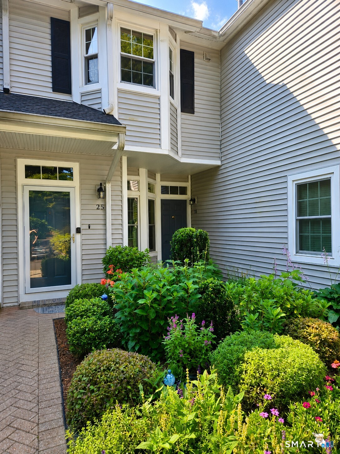 25 Rivendell Drive, 25, Shelton, CT 06484 | For Sale at $439,999