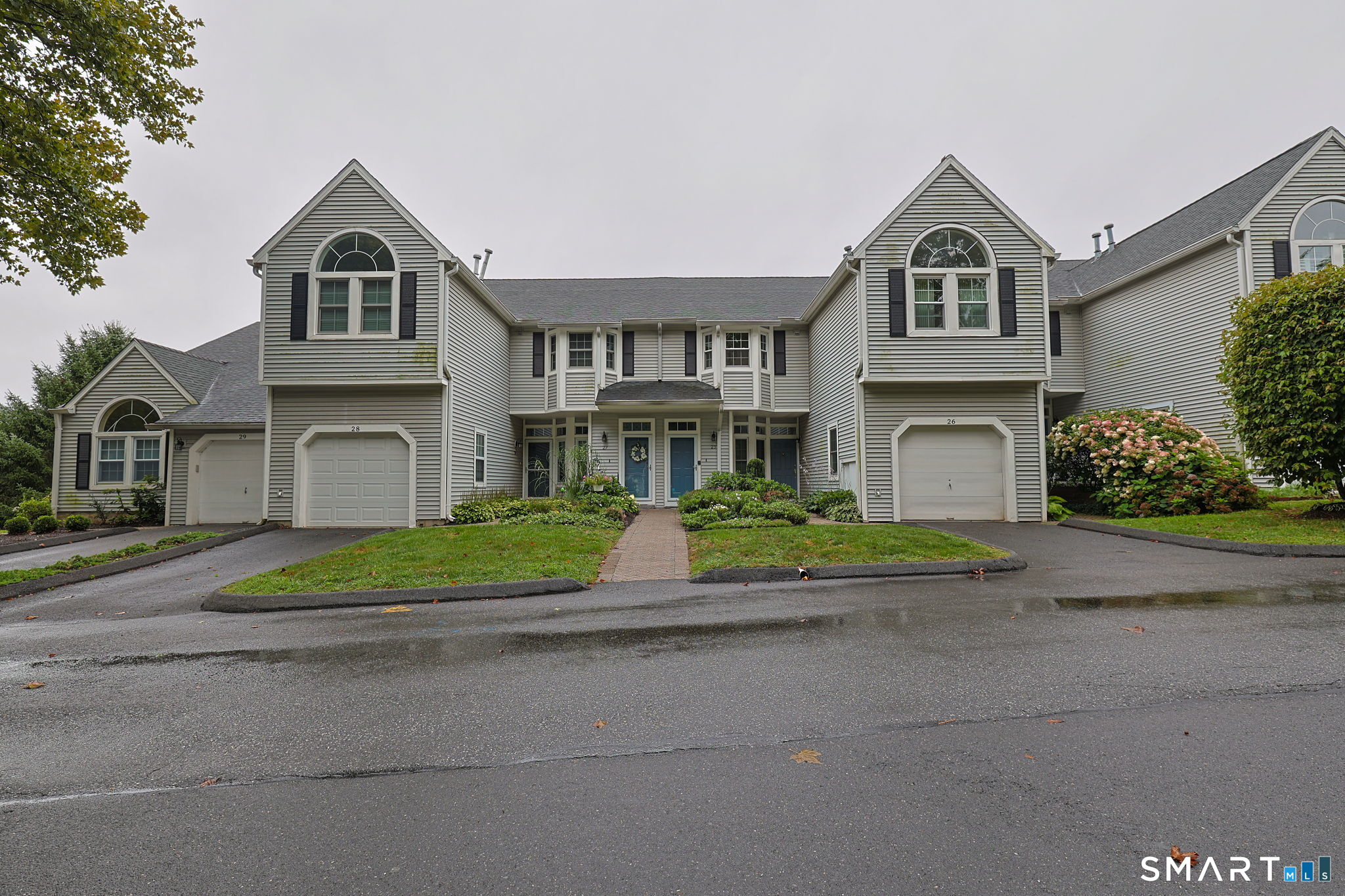 25 Rivendell Drive, 25, Shelton, CT 06484 | For Sale at $439,999