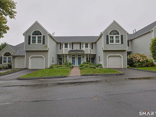  condo home for sale located at 25 Rivendell Drive, 25, Shelton, CT 06484