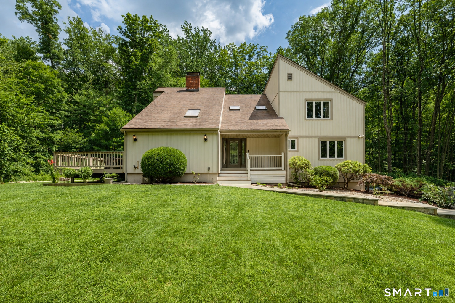 35 Katrina Circle, Bethel, CT 06801 | For Sale at $860,000