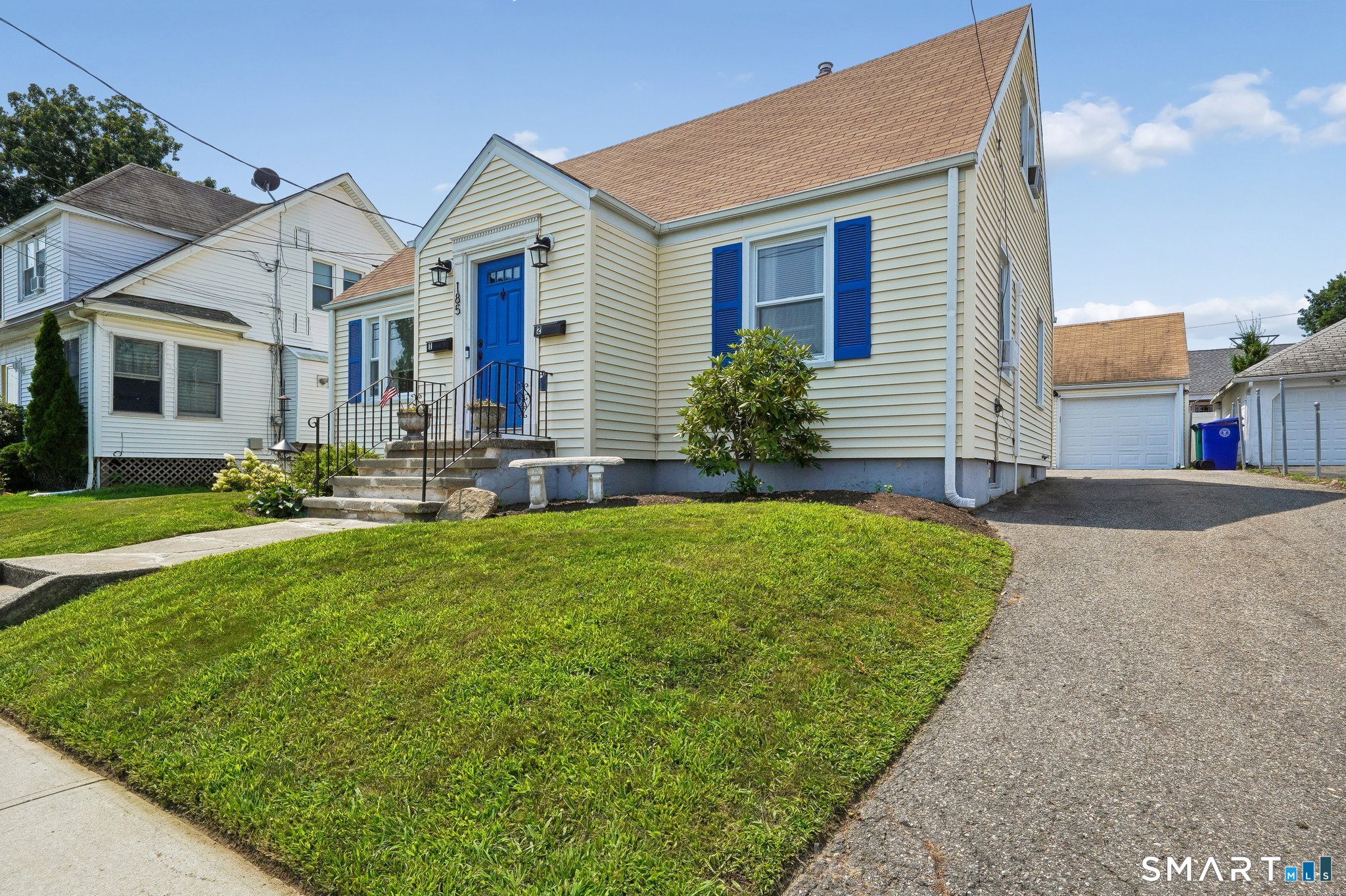 185 Oakland Street, Stratford, CT 06615 | For Sale at $479,000