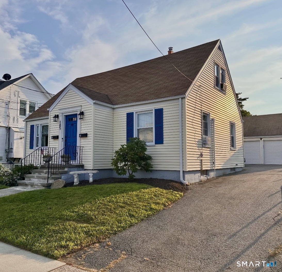 185 Oakland Street, Stratford, CT 06615 | For Sale at $479,000