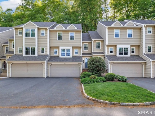  townhouse condo for sale located at 139 Governor Trumbull Way, 139, Trumbull, CT 06611