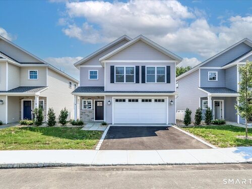  condo home for sale located at 8 Fieldstone Court, 8, Bethel, CT 06801