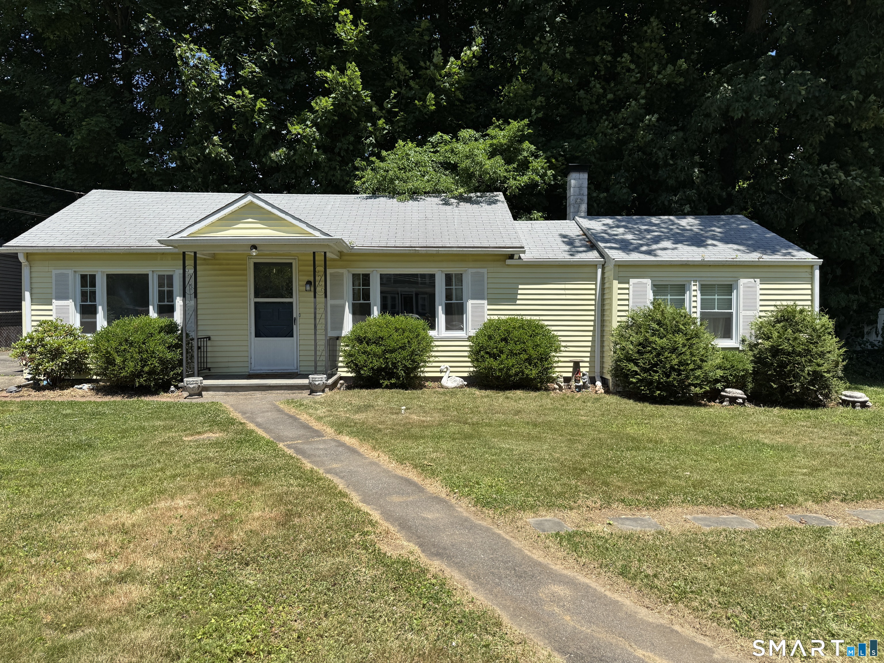 72 Nichols Avenue, Fairfield, CT 06825 | For Sale at $499,000