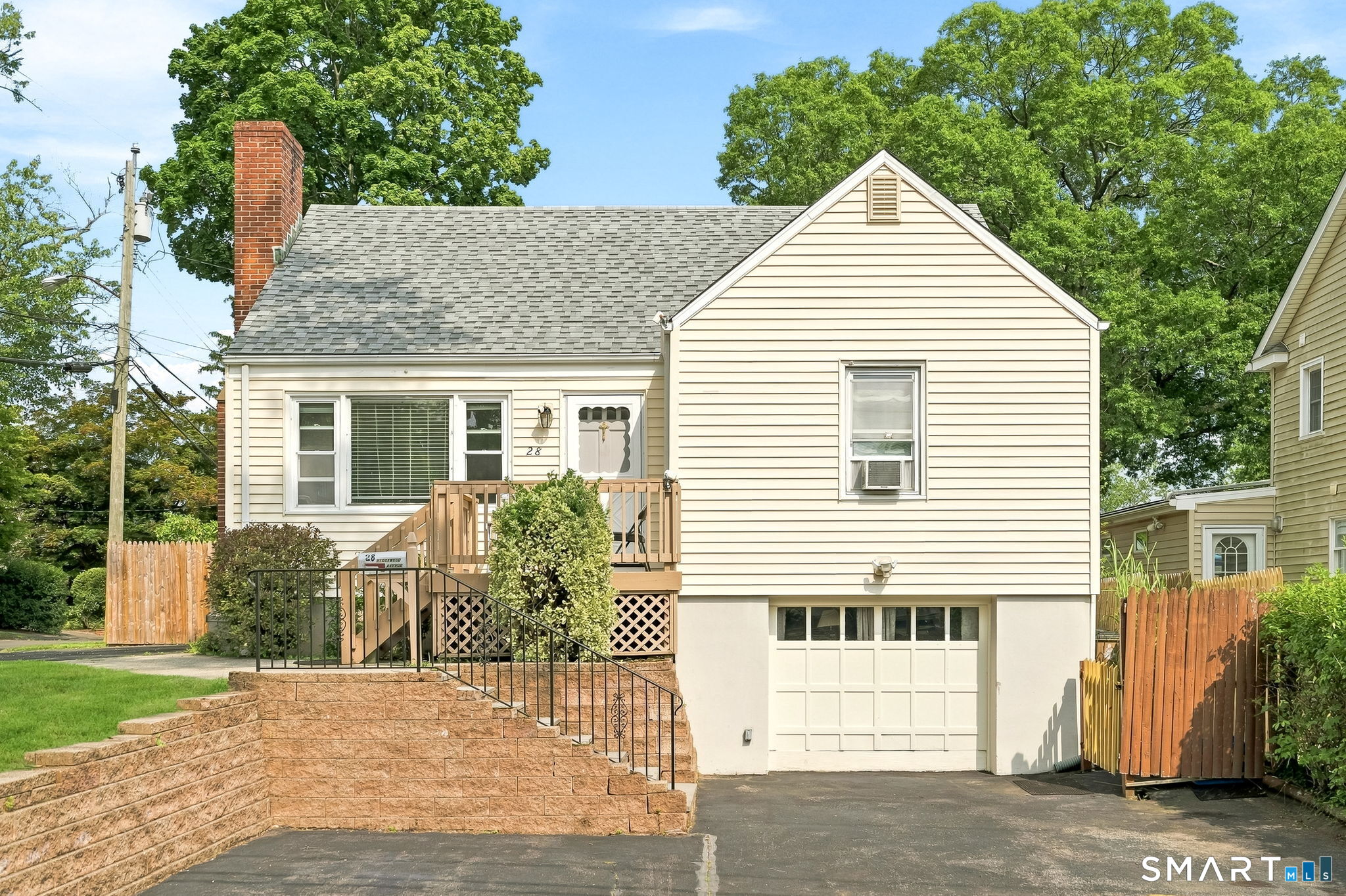28 Ridgewood Avenue, Stamford, CT 06907 | For Sale at $675,000