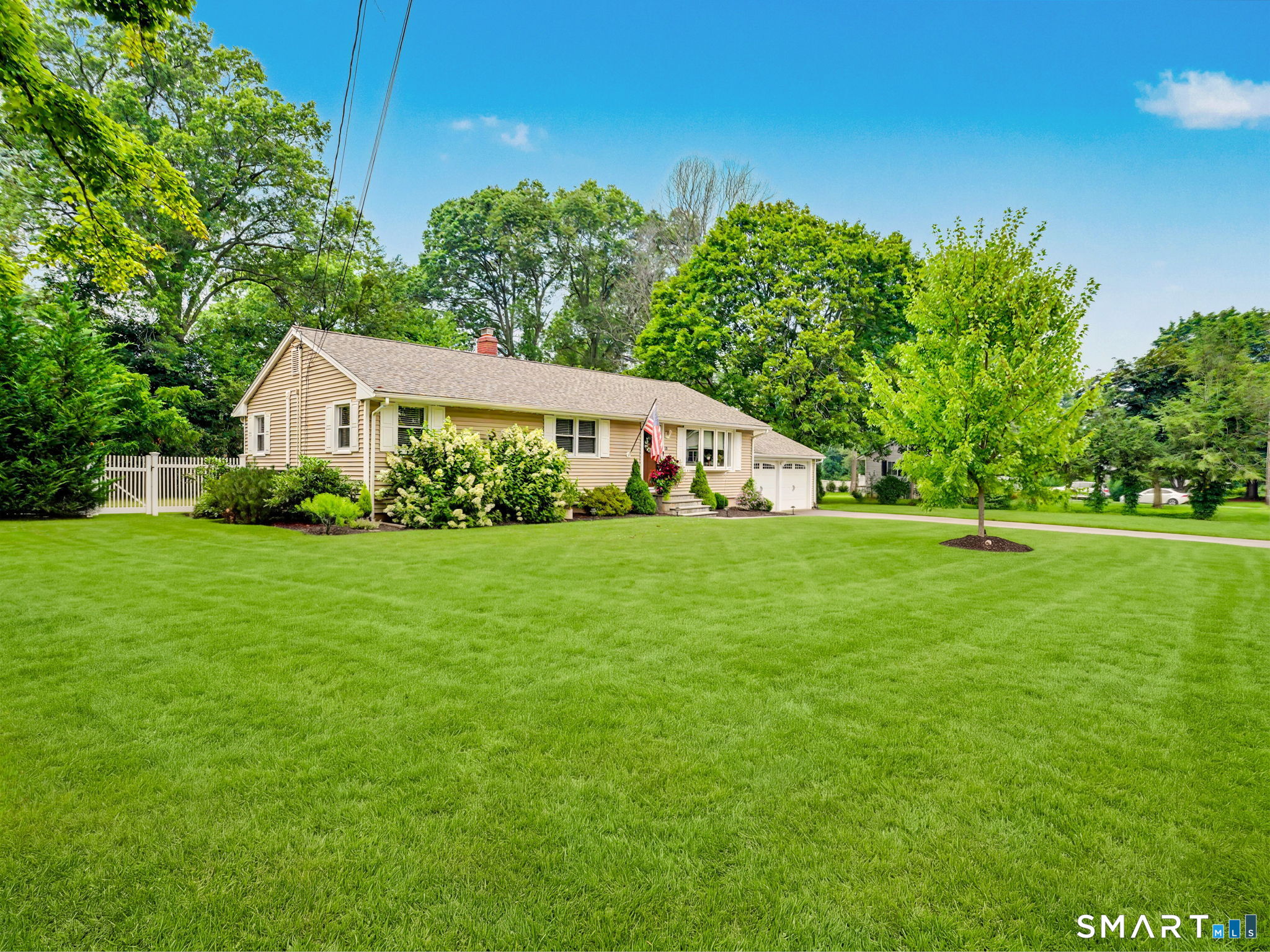 10 Macarthur Road, Trumbull, CT 06611 | For Sale at $699,900