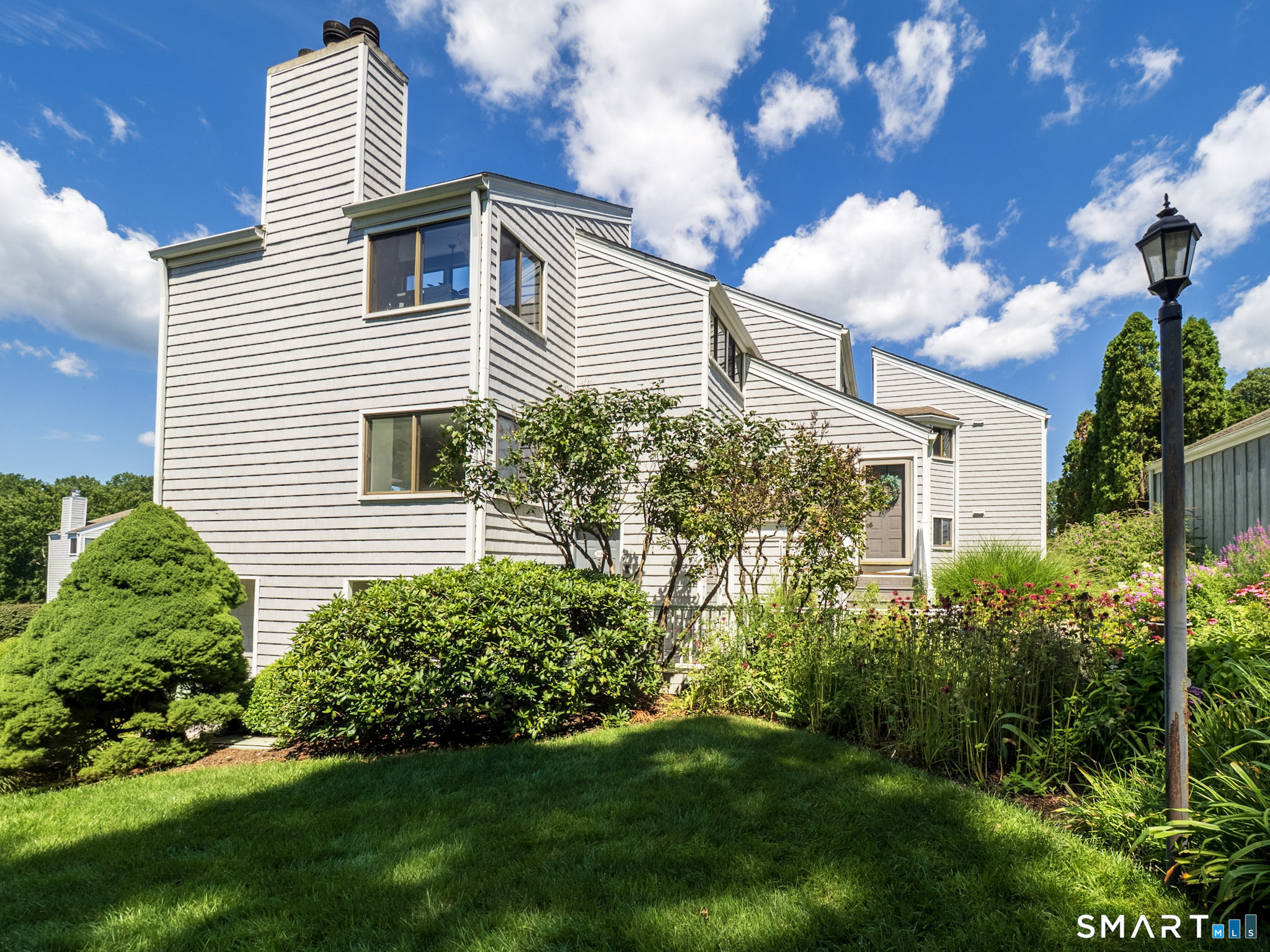 168 Rowayton Woods Drive, 168, Norwalk, CT 06854 | For Sale at $749,000
