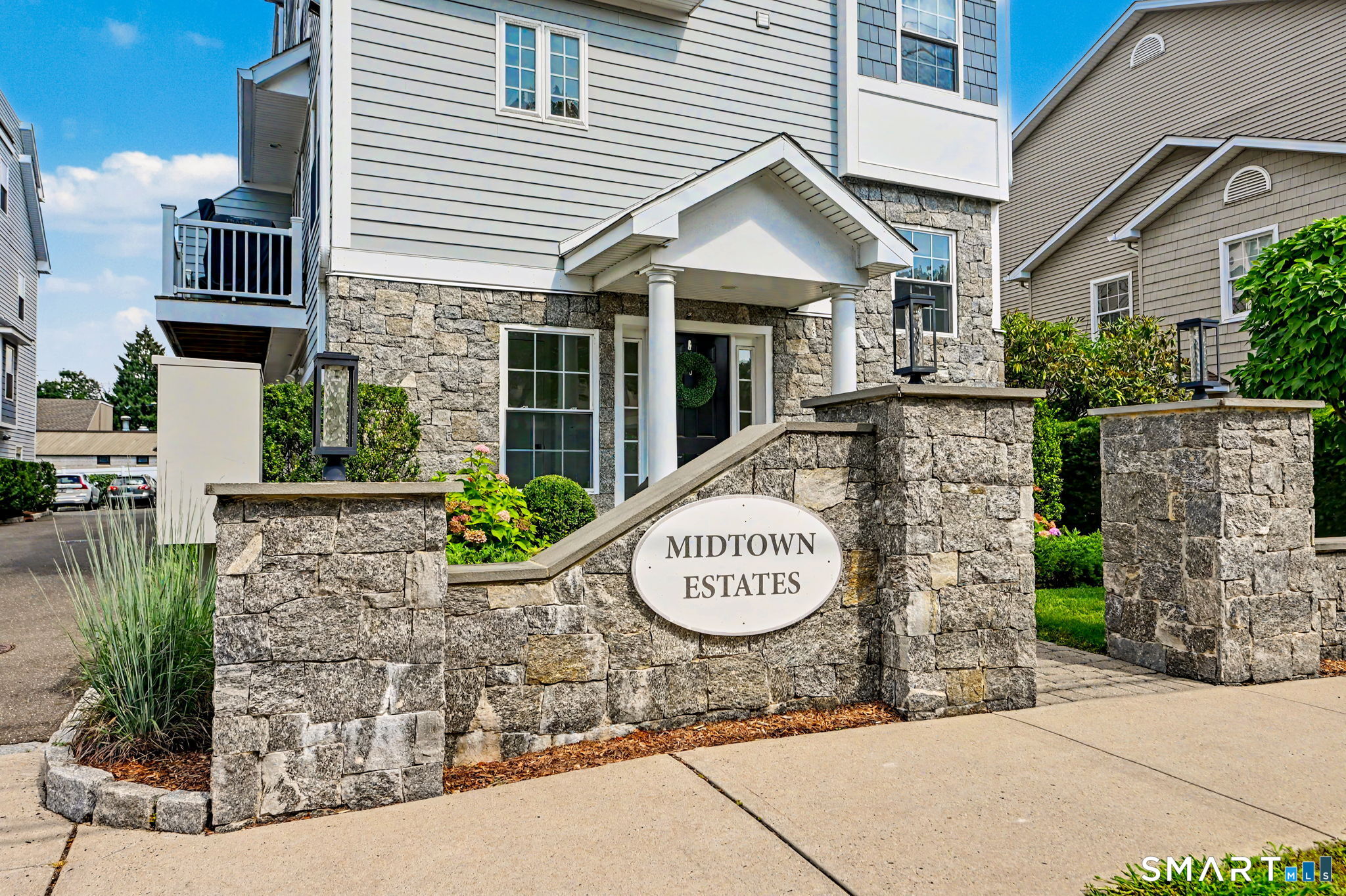 20 Third Street, 6, Stamford, CT 06905 | For Sale at $829,000