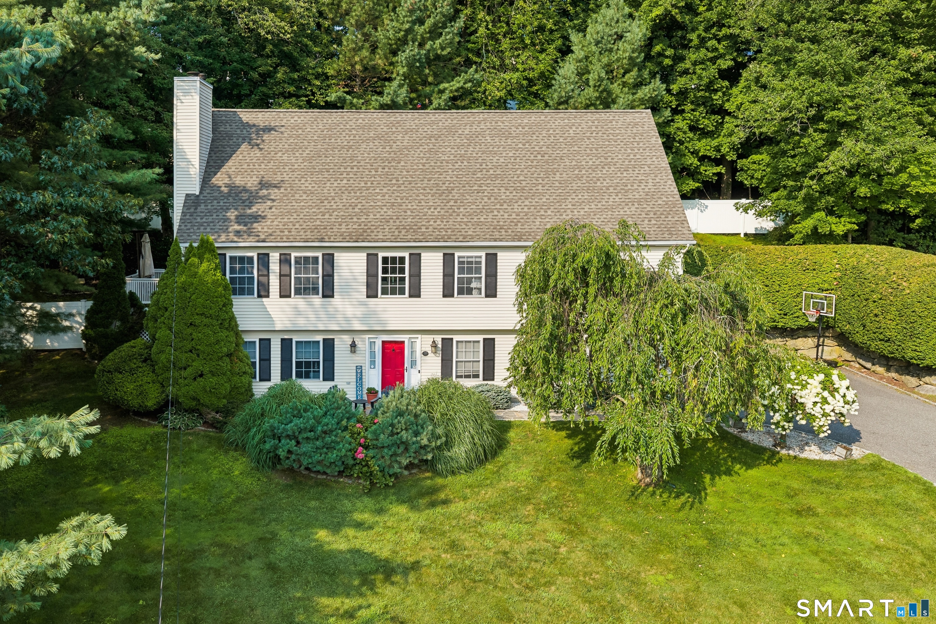 25 North Lake Shore Drive, Brookfield, CT 06804 | For Sale at $839,000