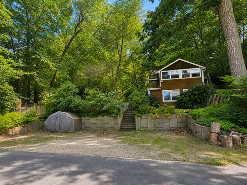  single family home for sale located at 64 Forest Drive, Newtown, CT 06482