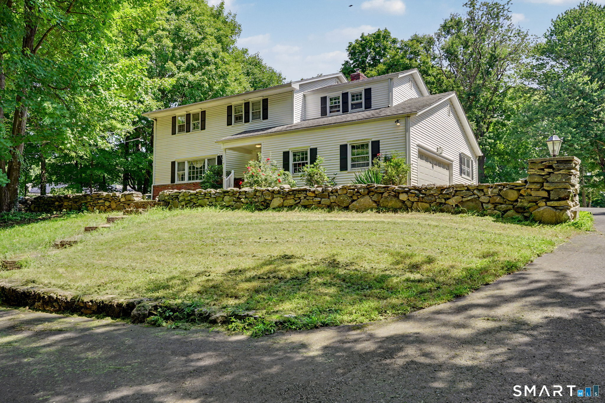 5228 Madison Avenue, Trumbull, CT 06611 | For Sale at $709,000