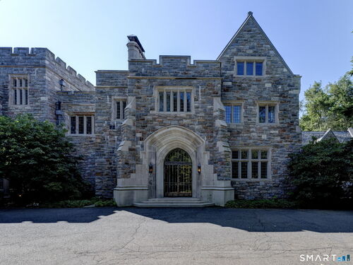 condo home for sale located at 705 Weed Street, 2, New Canaan, CT 06840