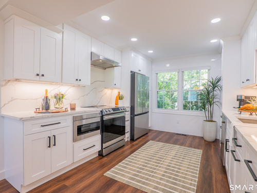  townhouse condo for sale located at 55 Mill Plain Road, 28-6, Danbury, CT 06811
