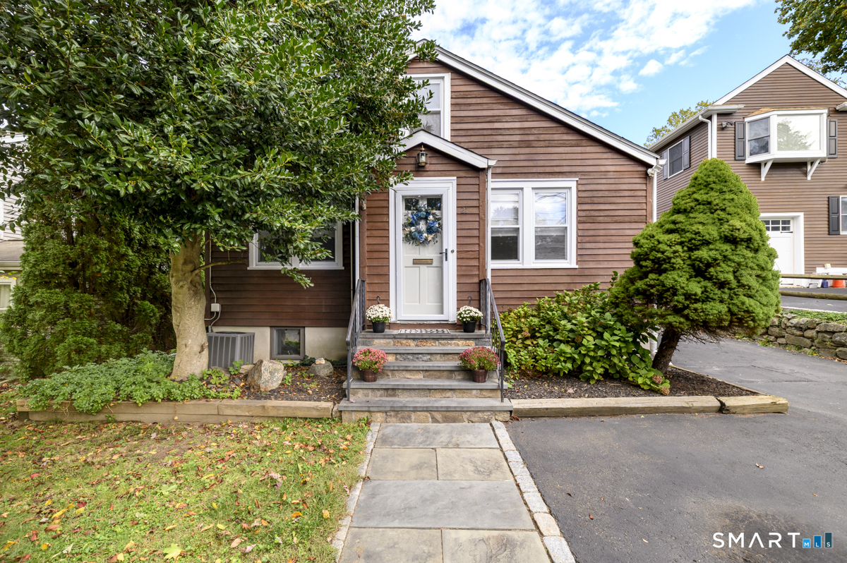 21 Parallel Street, Norwalk, CT 06850 | For Sale at $619,000