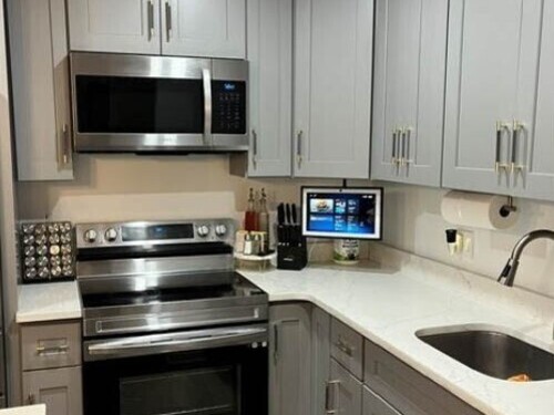  condo home for sale located at 30 Stevens Street, 211, Bridgeport, CT 06606