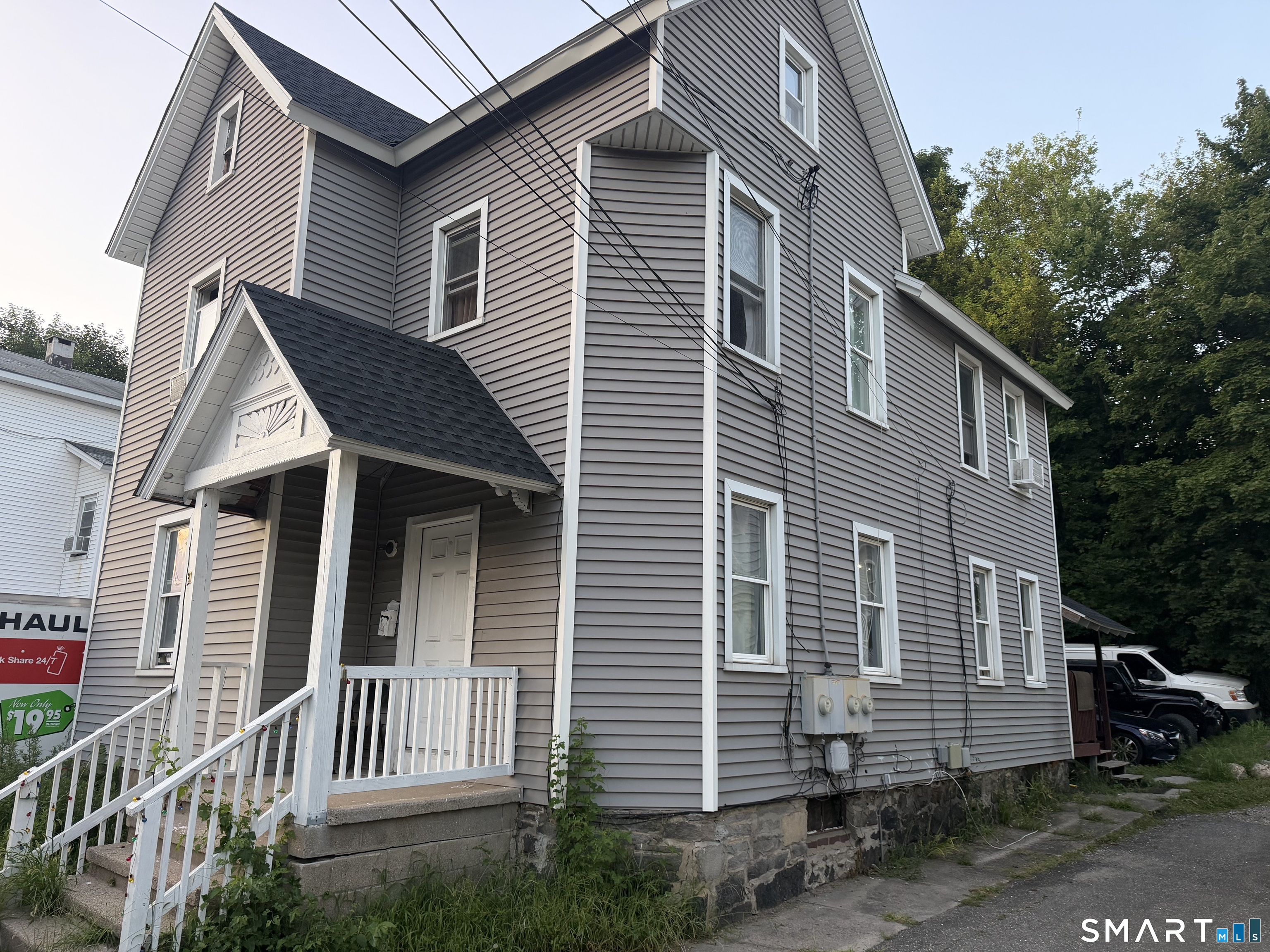 31 Maple Avenue, Danbury, CT 06810 | For Sale at $665,000