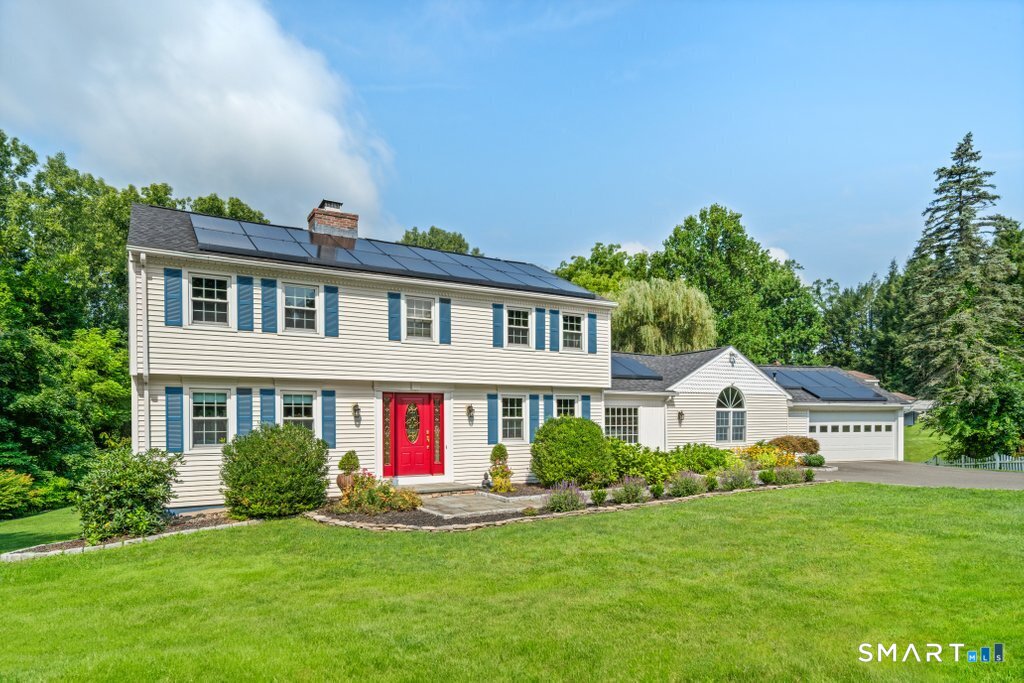 28 Oak Grove Road, Brookfield, CT 06804 | For Sale at $825,000