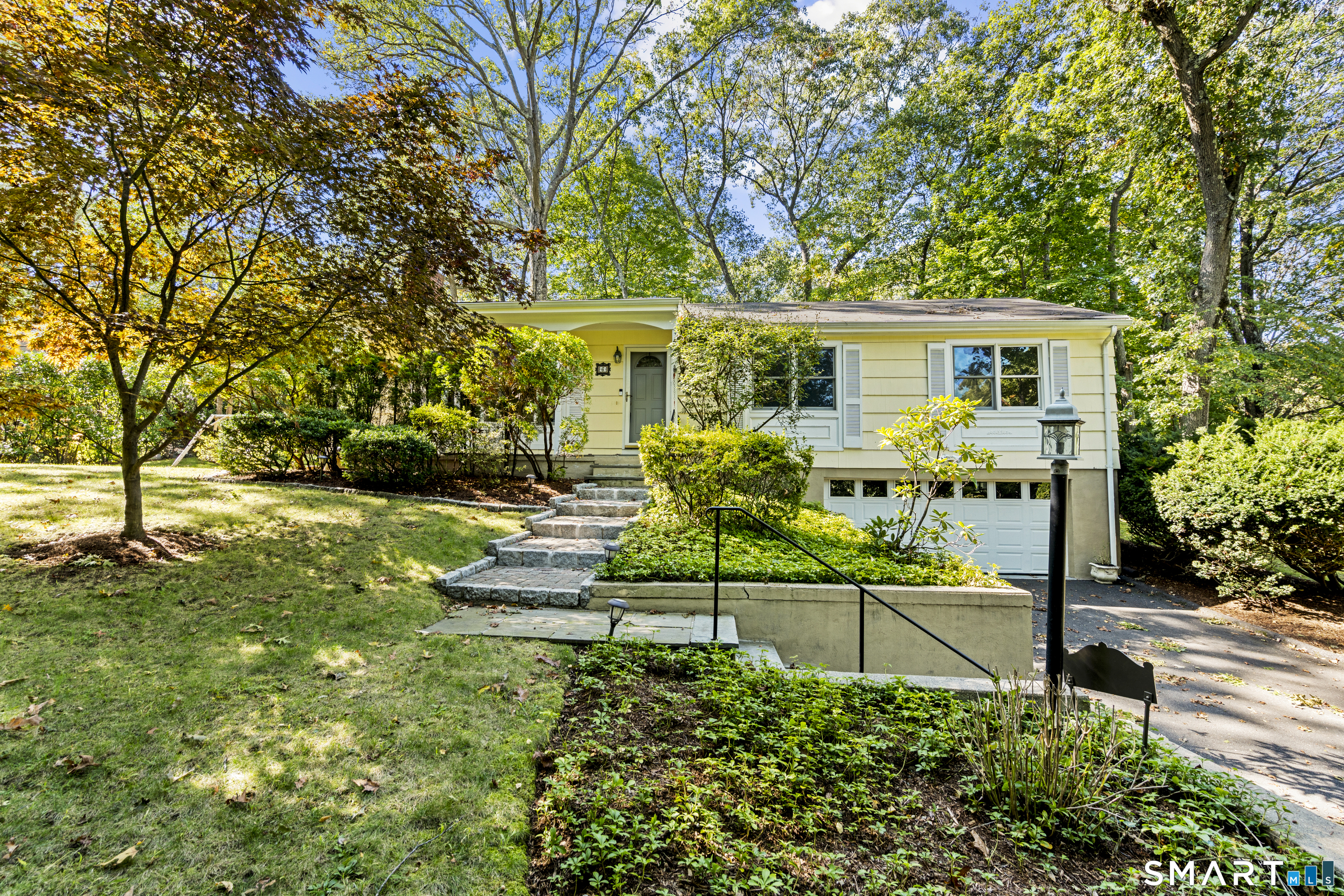 6 Vanderbilt Avenue, Norwalk, CT 06854 | For Sale at $989,000
