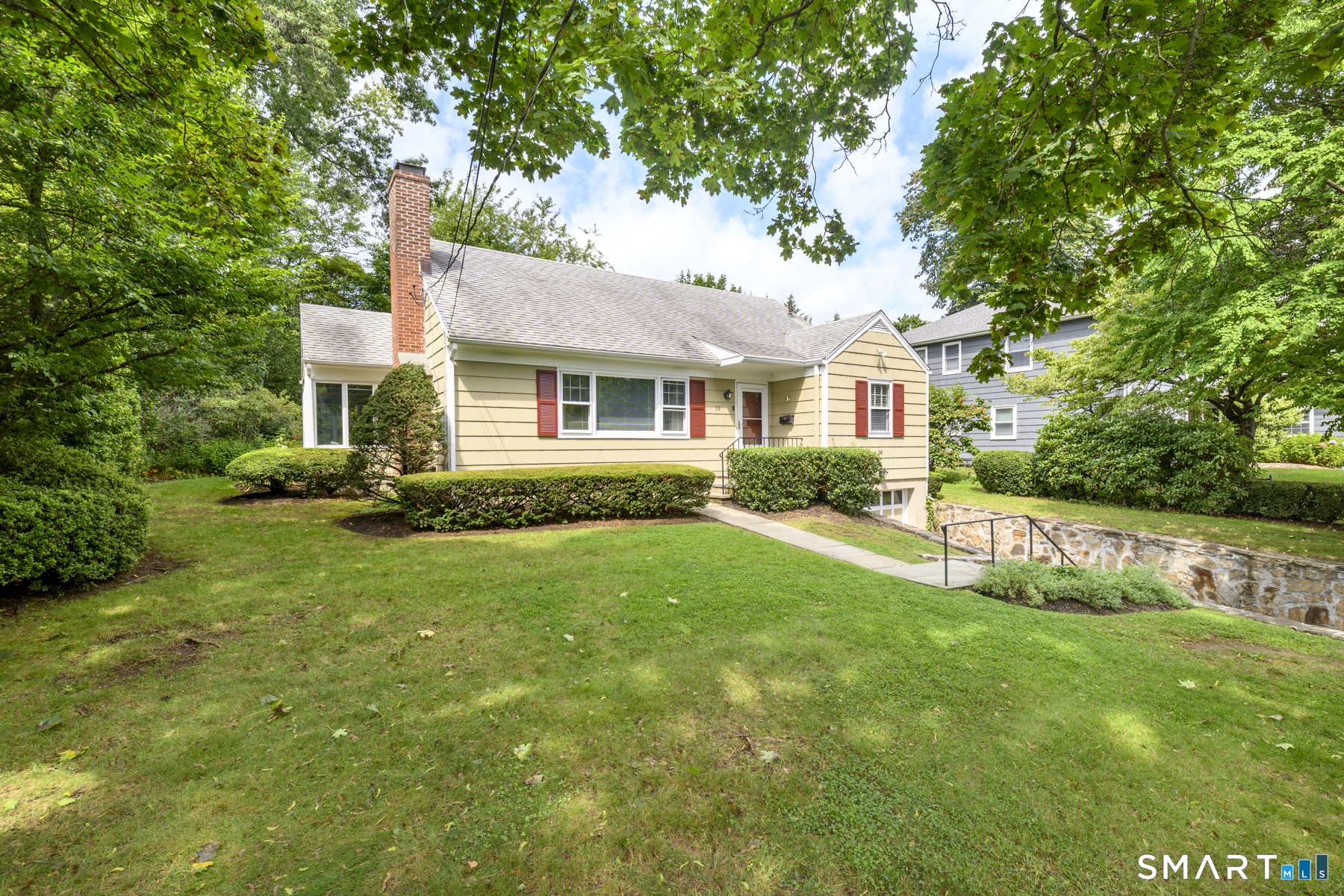 59 Apple Tree Drive, Stamford, CT 06906 | For Sale at $895,000