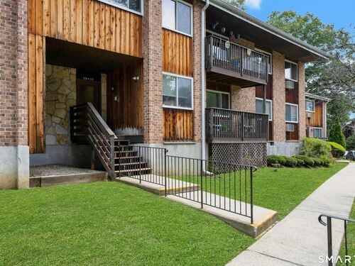  condo home for sale located at 333 Vincellette Street, 147, Bridgeport, CT 06606