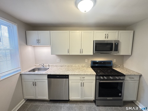  condo home for sale located at 79 Mencel Circle, b, Bridgeport, CT 06610