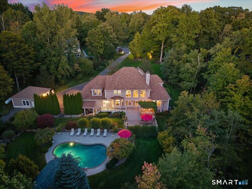  single family home for sale located at 7 West Farms Lane, New Fairfield, CT 06812