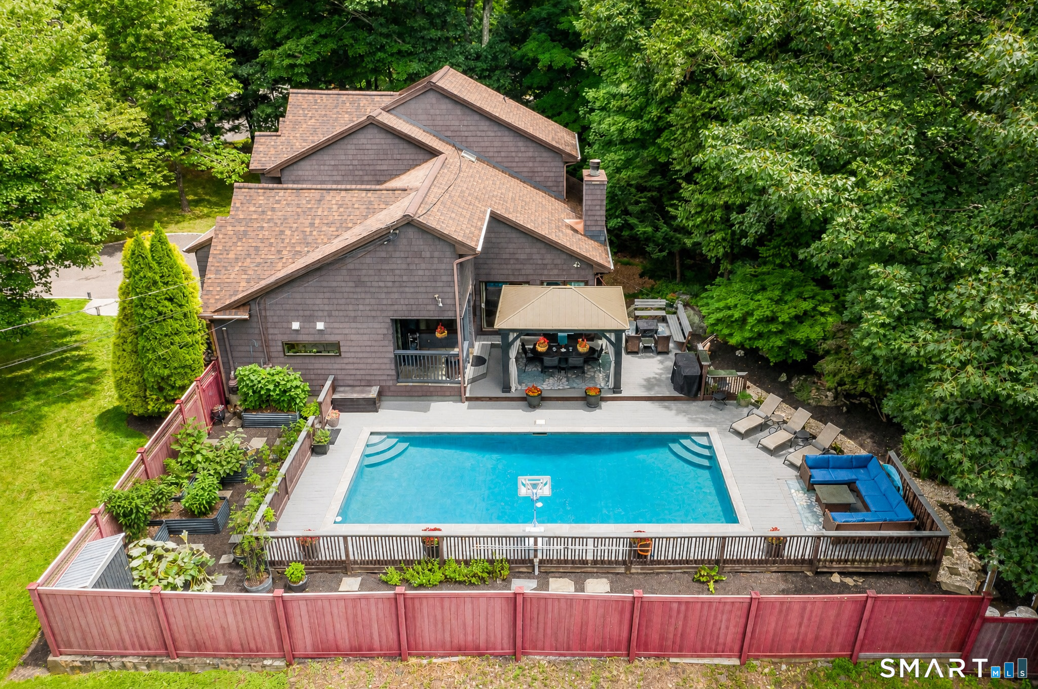 11 Coach Hill, Danbury, CT 06811 | For Sale at $879,000