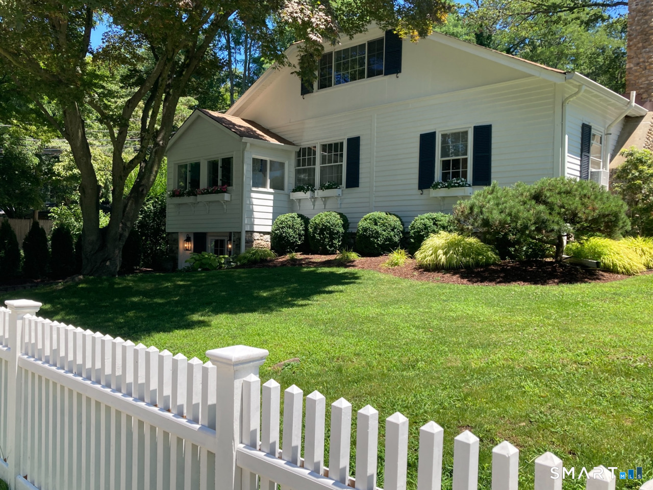209 Compo Road South, Westport, CT 06880 | For Sale at $1,150,000