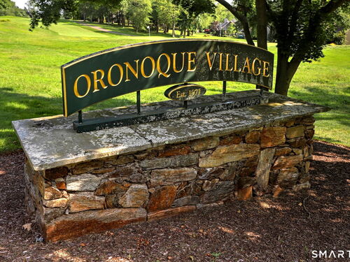  condo home for sale located at 237 Agawam Drive, a, Stratford, CT 06614