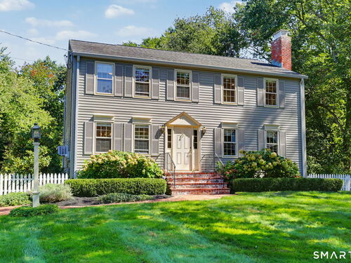  single family home for sale located at 2190 Huntington Turnpike, Trumbull, CT 06611