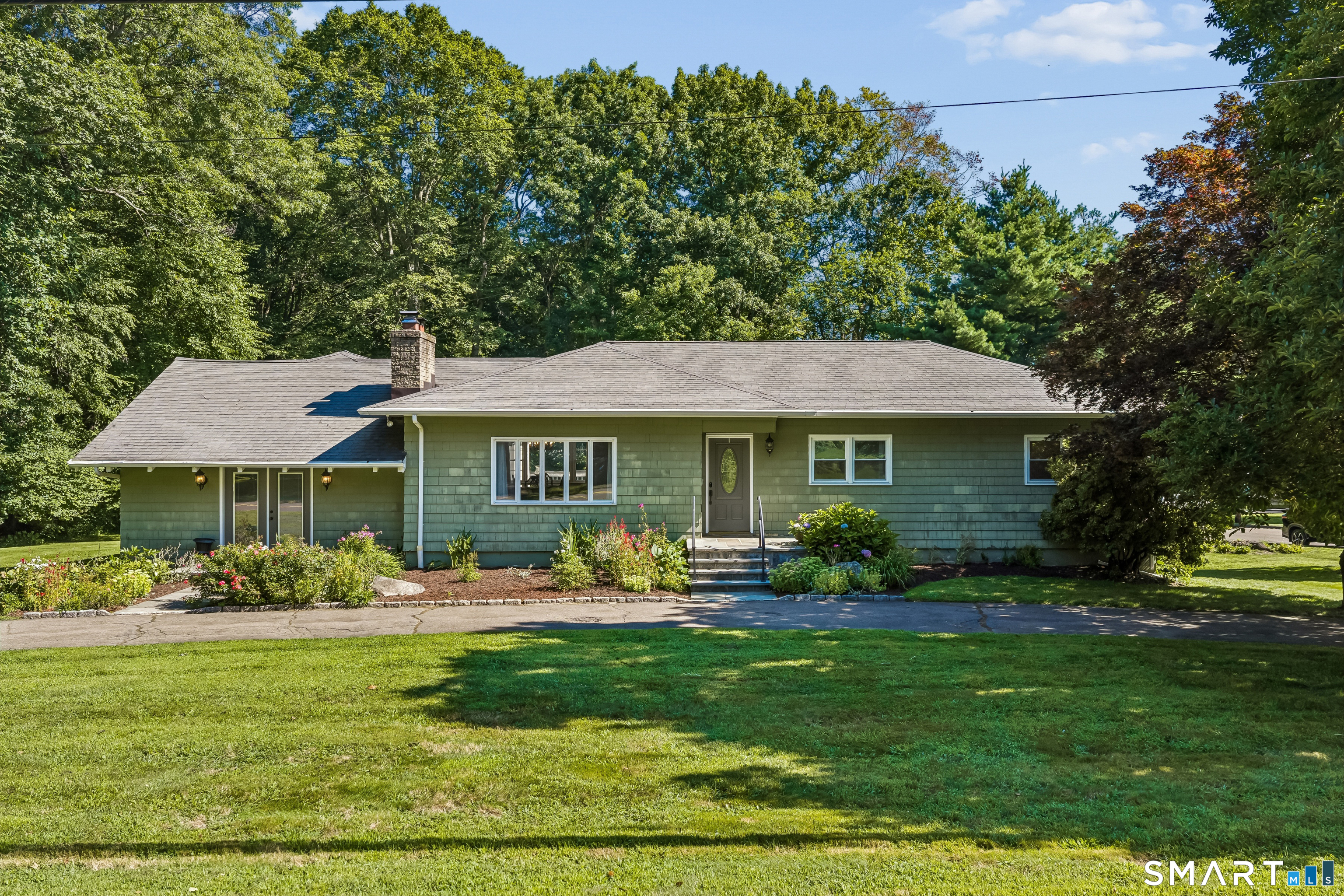 41 Federal Road, Shelton, CT 06484 | For Sale at $845,000