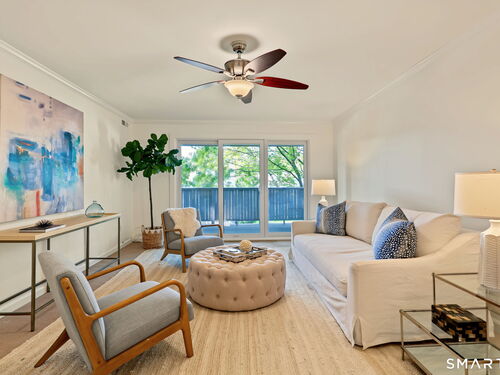  condo home for sale located at 17 Rowayton Woods Drive, 17, Norwalk, CT 06854