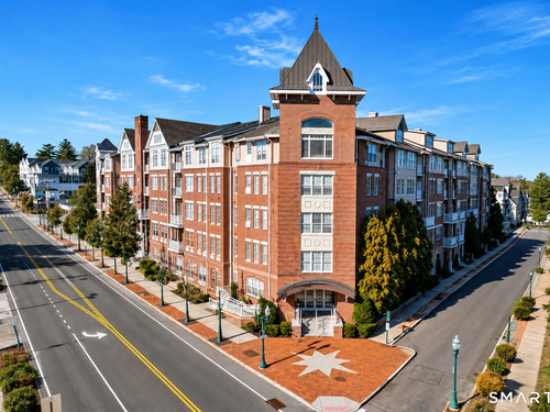  condo home for sale located at 35 Broad Street, 107, Stamford, CT 06902