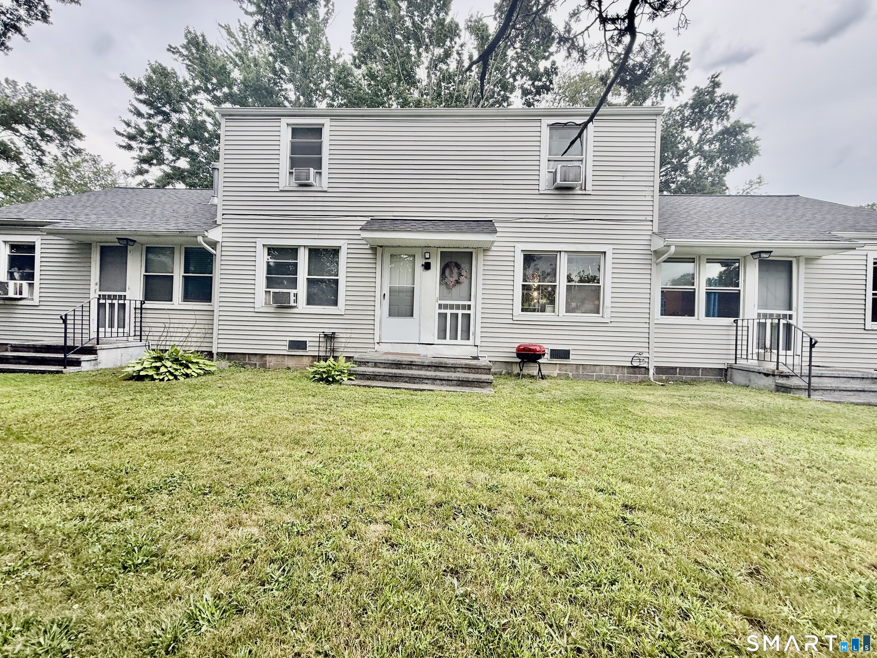 49-55 Dupont Place, Bridgeport, CT 06610 | For Sale at $699,000