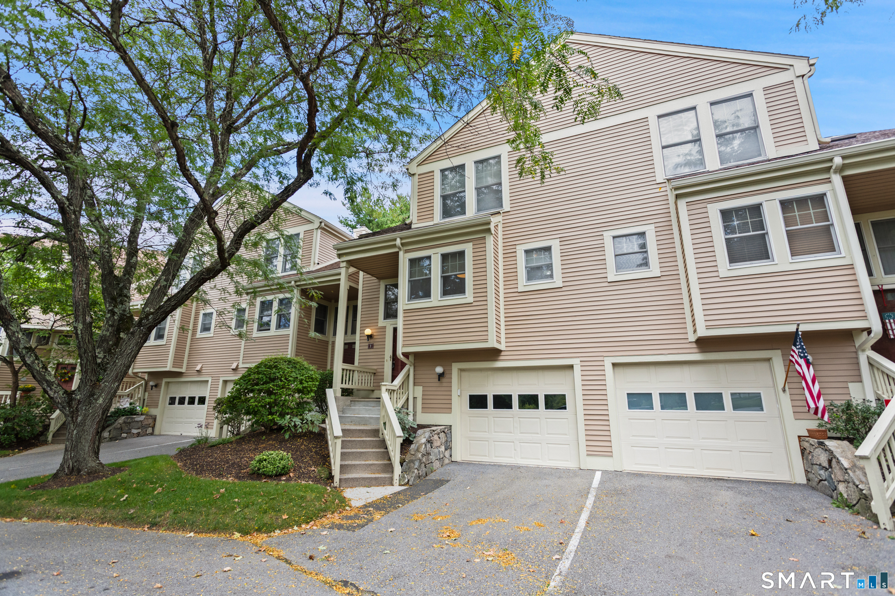 9 Silversmith Drive, 9, Danbury, CT 06811 | For Sale at $440,500