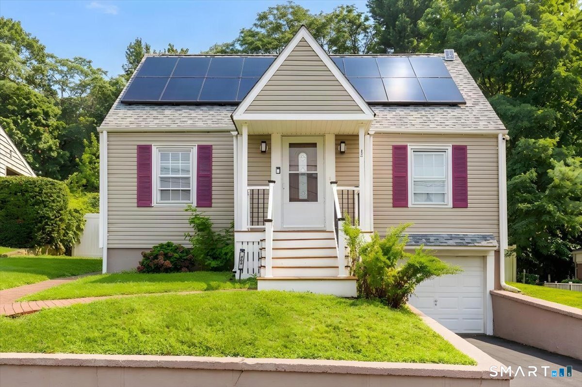 264 Sunrise Terrace, Bridgeport, CT 06606 | For Sale at $550,000