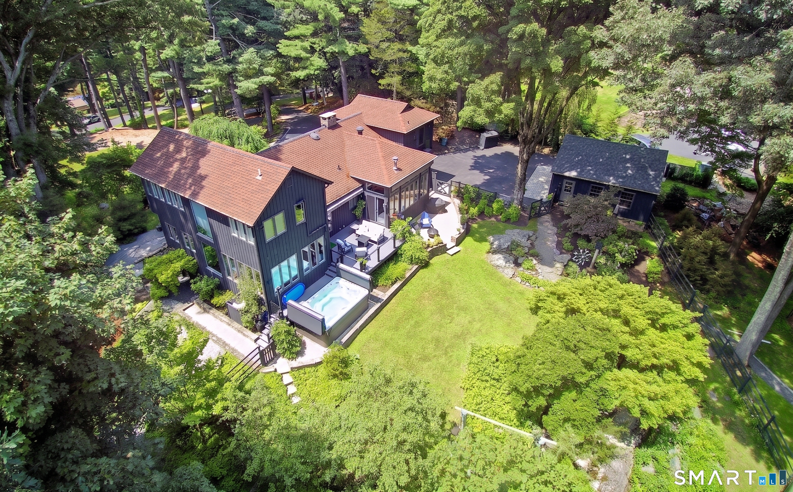 104 Stonecrest Road, Ridgefield, CT 06877 | For Sale at $1,289,000
