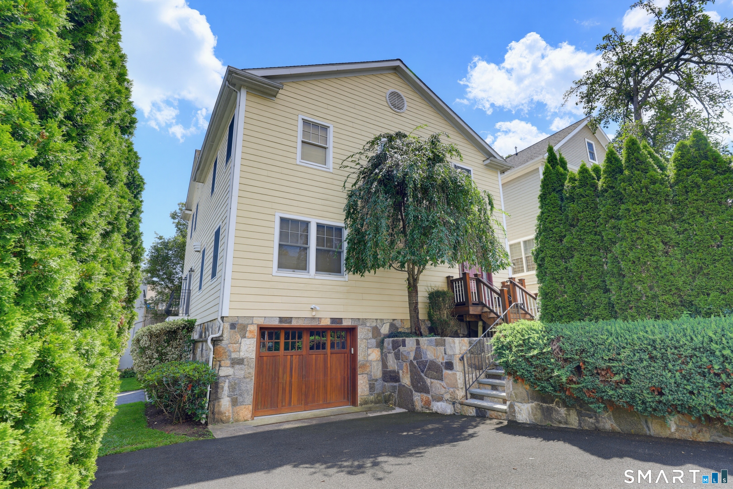 49 Harold Street, 1, Greenwich, CT 06807 | For Sale at $869,500