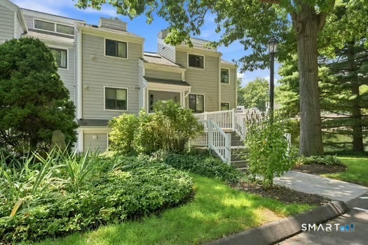 37 Rowayton Woods Drive, 37, Norwalk, CT 06854 | For Sale at $395,000