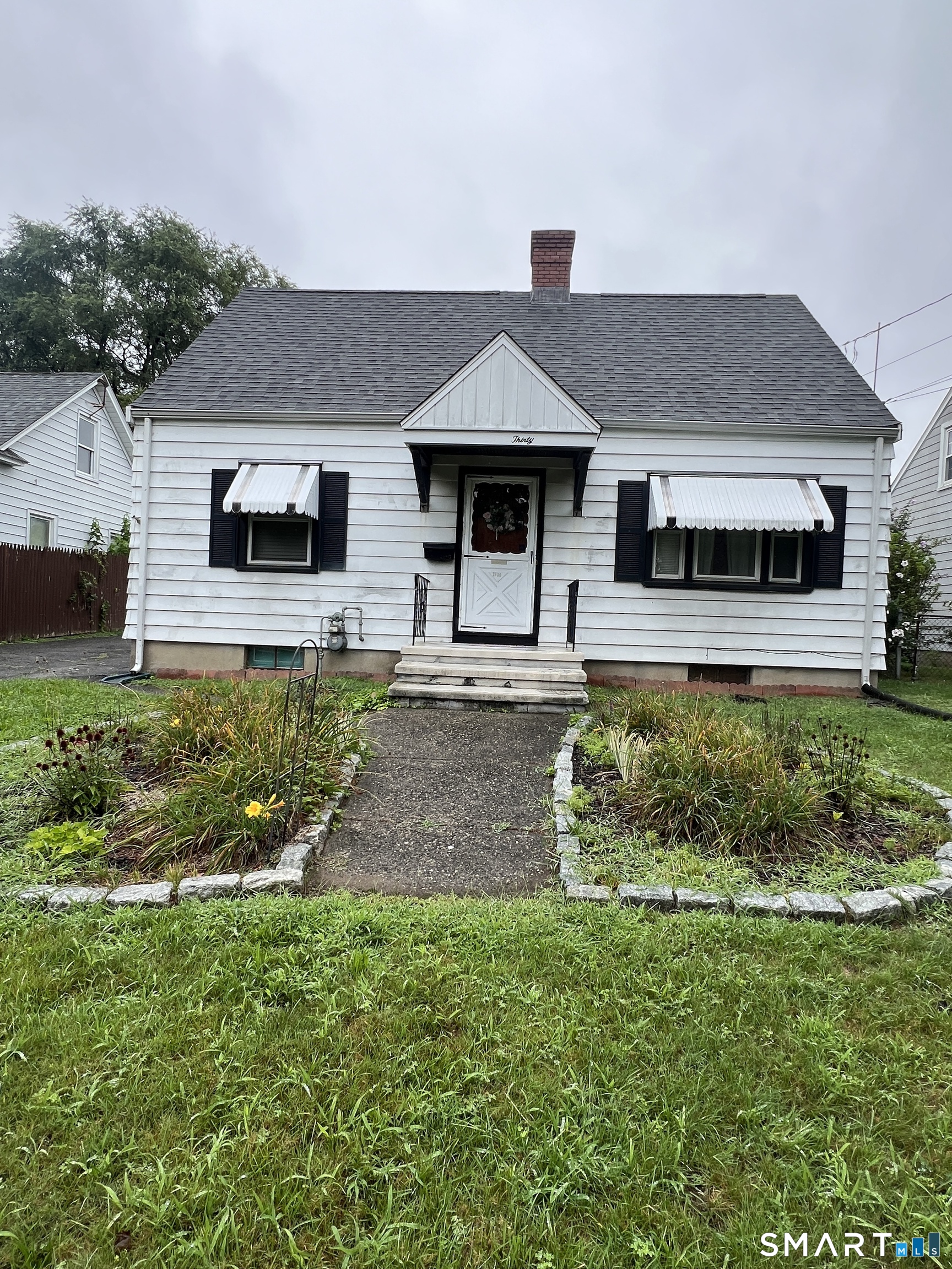 2430 Broadbridge Avenue, Stratford, CT 06614 | For Sale at $380,000